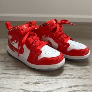 Toddlers Jordan 1 Mid SE